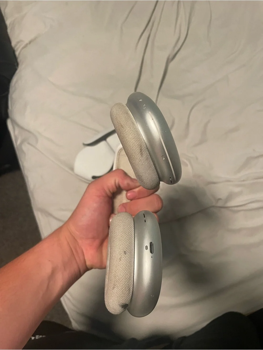 Apple AirPod pro max silver